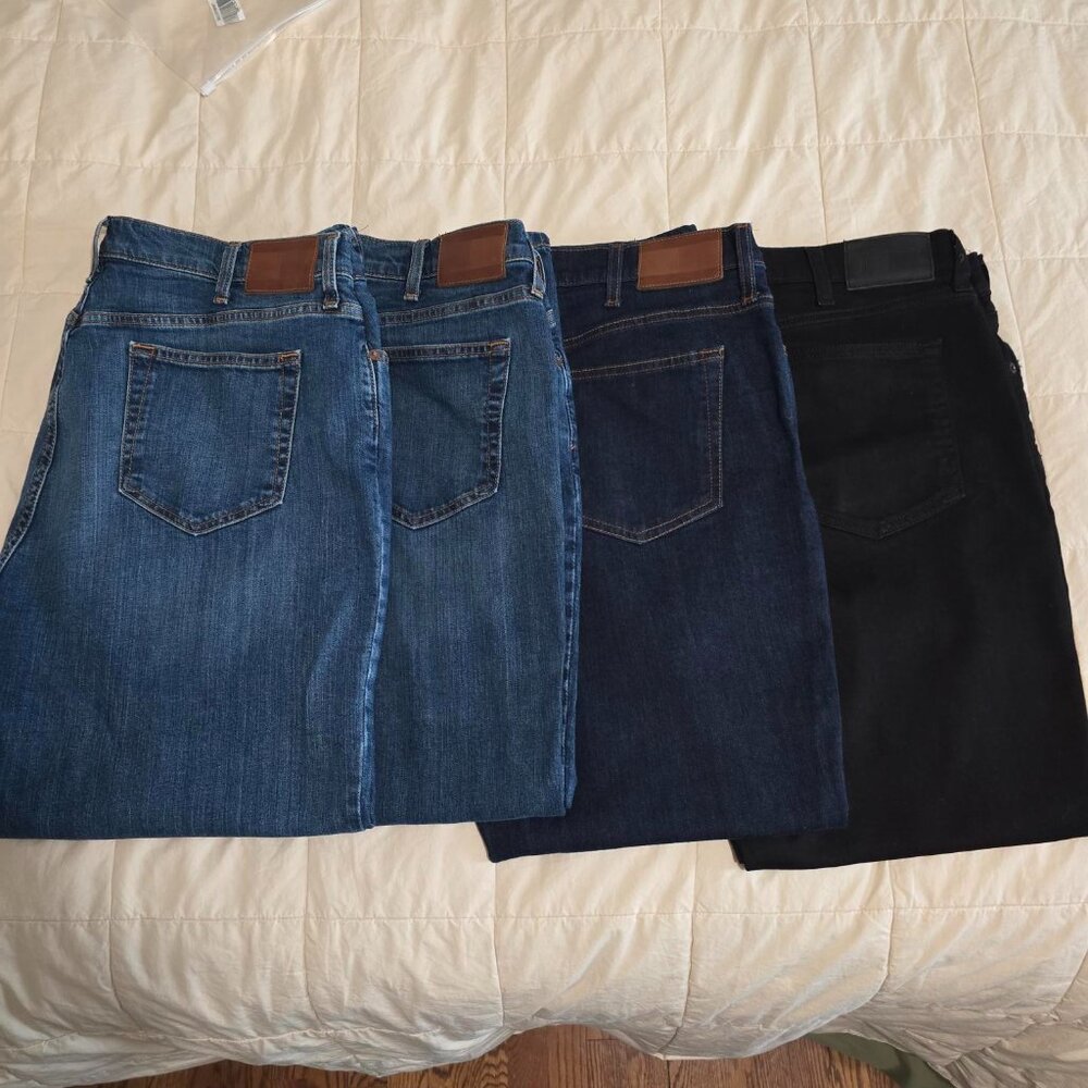 4 TOMMY HILFIGER JEANS BUNDLE 38 X 30 ( WHESE ARE NOT YOUR AVRAGE CHEAP LEVI'S )